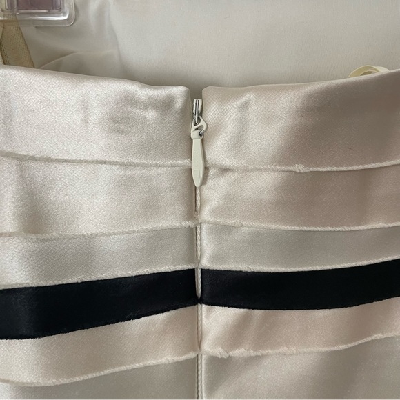 BCBGMAXAZRIA Cream and Black Strapless Cocktail Dress Size 2 - Picture 9 of 16